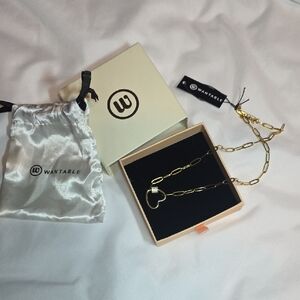Wantable Gold Appearance Heart Pendant Necklace